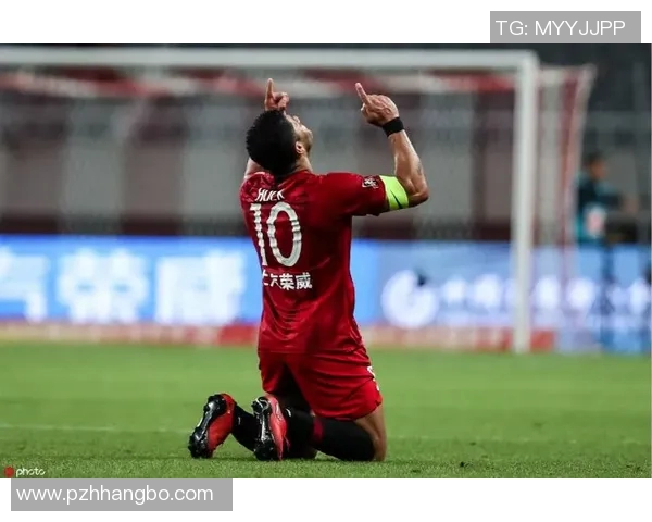 17上港对阵鲁能精彩直播全程回顾与赛后分析尽在此处