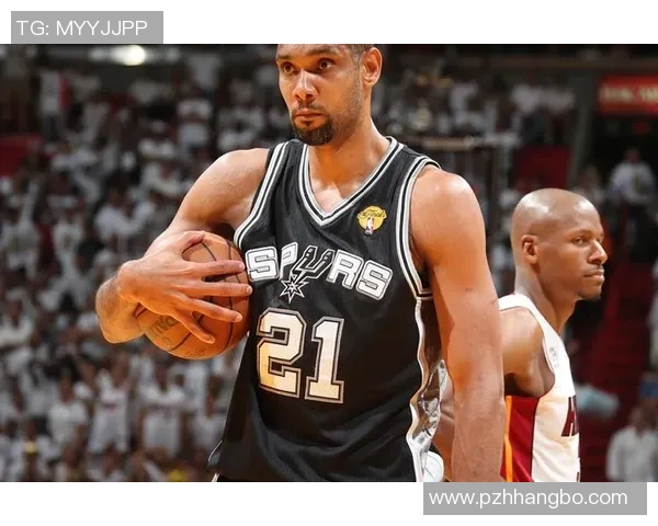 篮球明星姓氏背后的故事与传奇人物的成长历程解析